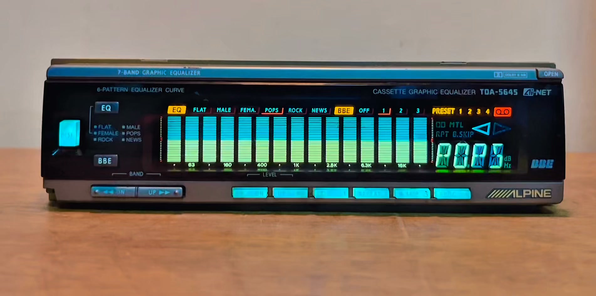 Alpine TDA-5645 Cassette Graphic Equalizer