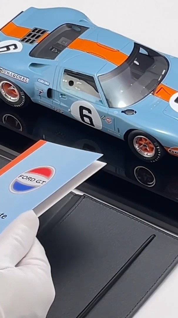 The 1969 Le Mans–winning Ford GT40 at 1:18 scale | Amalgam Collection