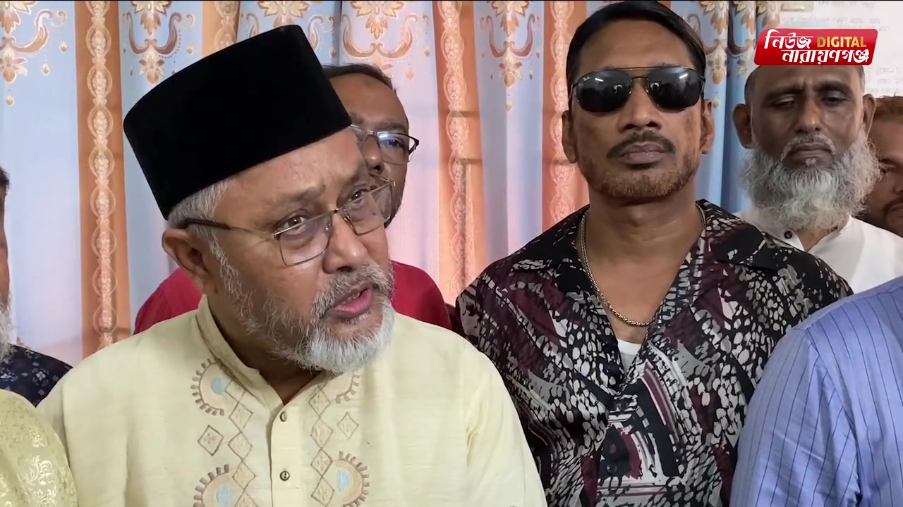 বলেন কিছু এখন।ফখরুল সাহেব তো চেতনার ব্যাবসা করতে গিয়ে কট খাইলেন। | By ...