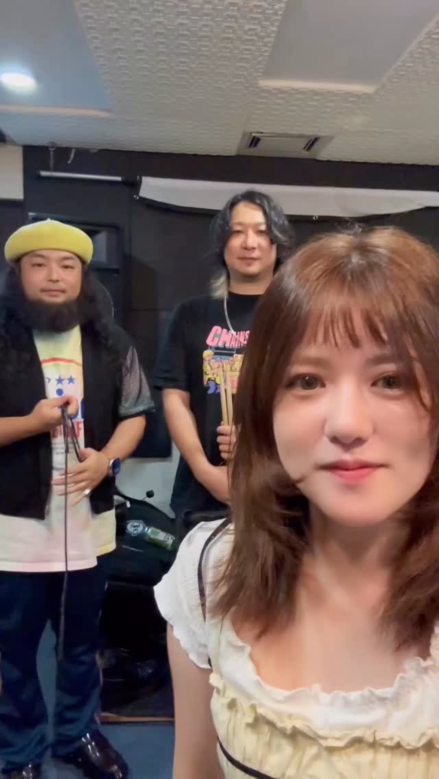 AIMI (@aimiofficial.aimi) - Photos | Facebook