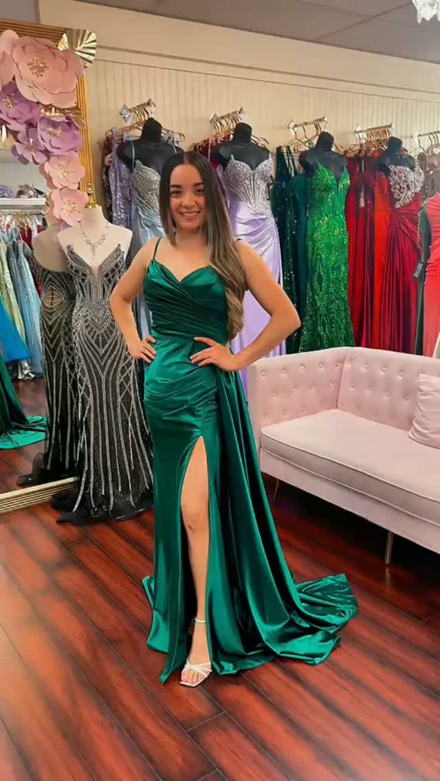belle boutique bridesmaid dresses Check out our latest styles for your girls! 💖 #bridesmaids #modabellaboutique #vancouverwashington #bride #formalwear | Moda Bella Prom & Quinceanera Black satin smoking bootleg Princess wedding dress with cathedral train Bottom Size:40x34 Meet Lumina
