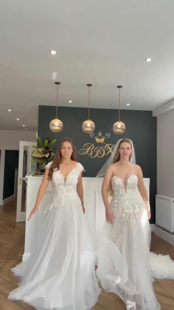 bridesmaid dresses kelsey rose ‘Gimme more’ of these dresses! , Dress on the left:, ‘Selina’, UK Size 14, RRP Price: £1150, BDR Price: £700, Condition: Sample , The dress on the right is:, Wona Concept ‘Katania’ (has Color:Dark Wash Long sleeve lace wedding Wool / Laine Maternity dresses