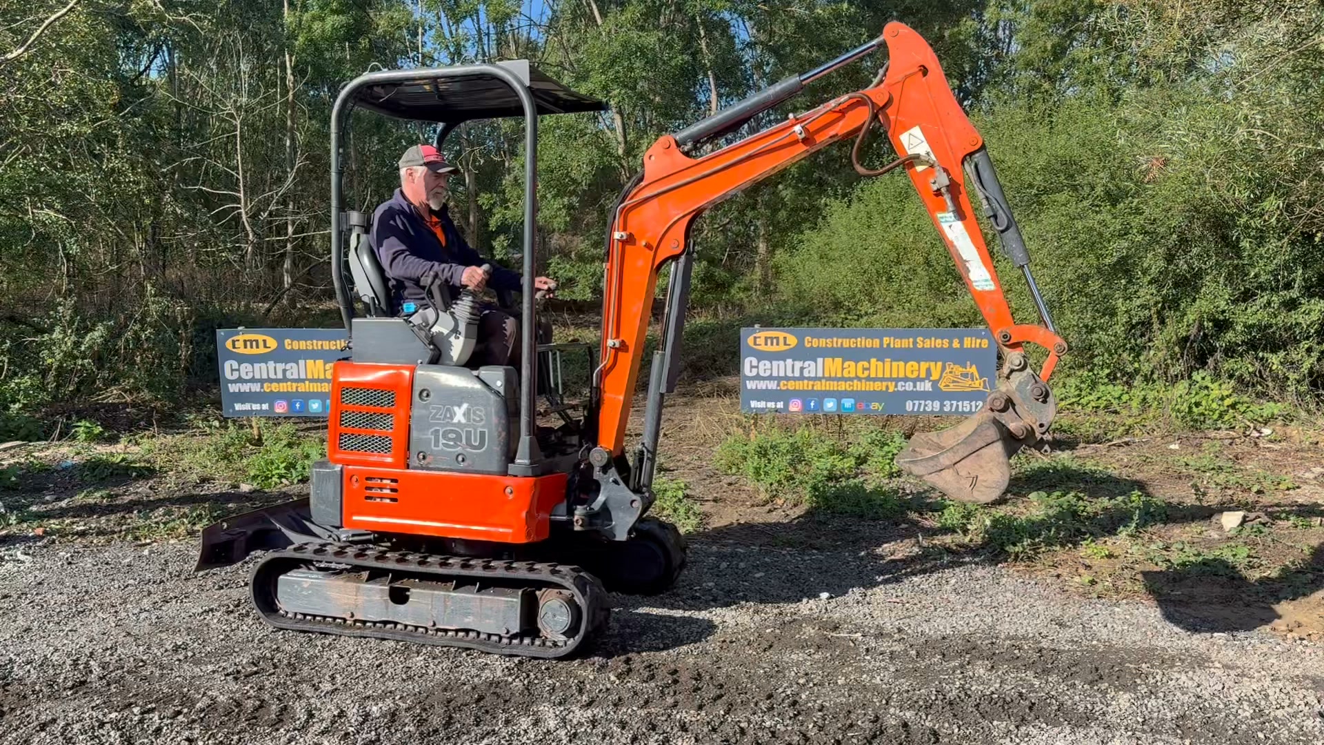 Hitachi ZX19U-5A Year 2015 Quick Hitch 3 Buckets Rubber Tracks 50