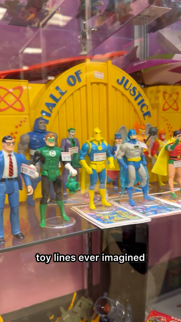 Check out these classic Super Powers figures from the legendary
