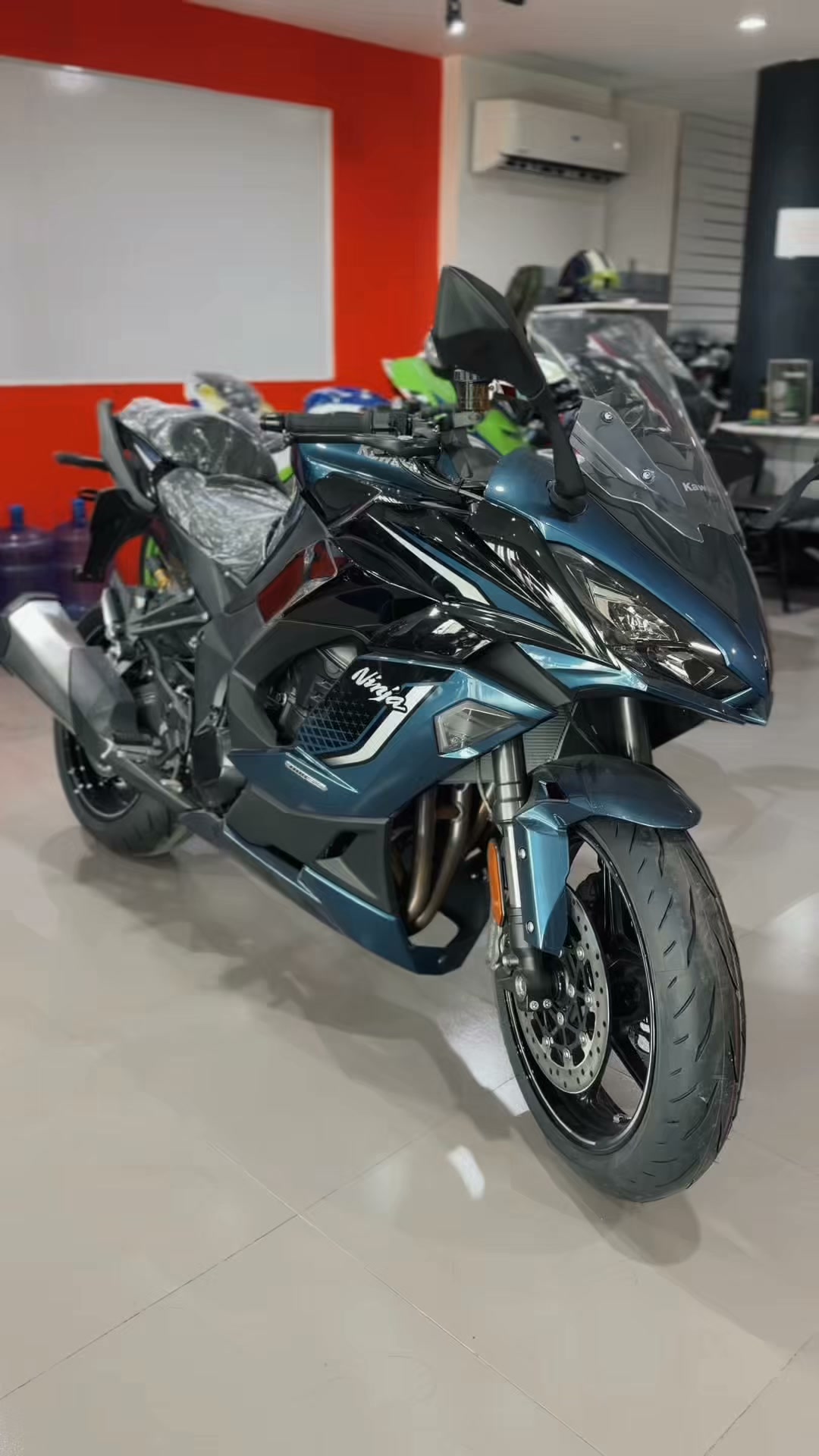 NINJA 1100SX ₱ 806,900 ✔️Cash ✔️Credit Card ✔️Bank PO