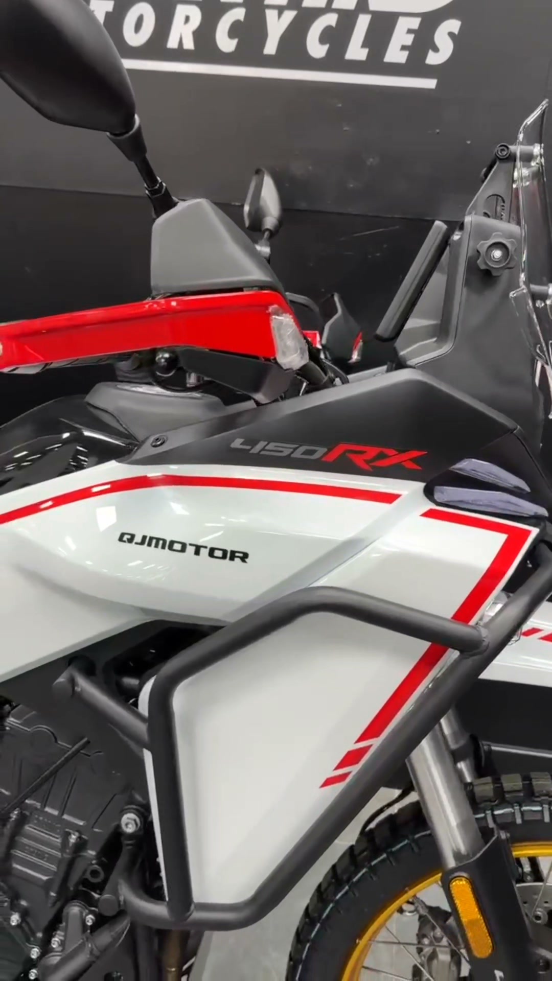 Back instock the awesome QJMOTOR SRT 450 RX 👌 Free aluminium