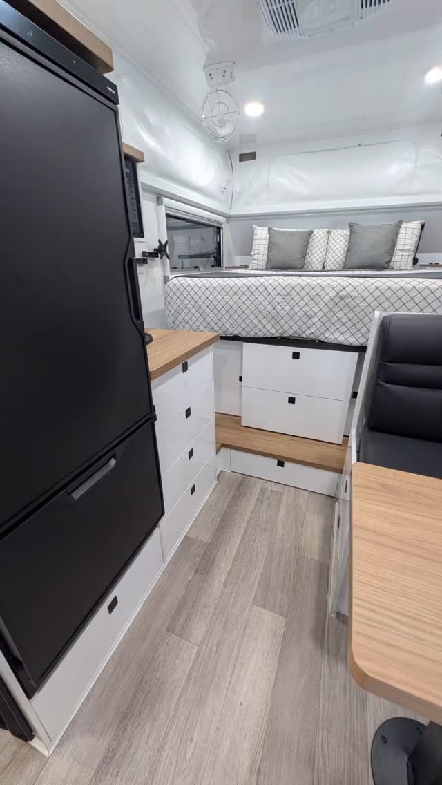 🌟 Meet the Reconn R4 LRX Hypercamper: Your Ultimate Adventure Partner 🌟 ...