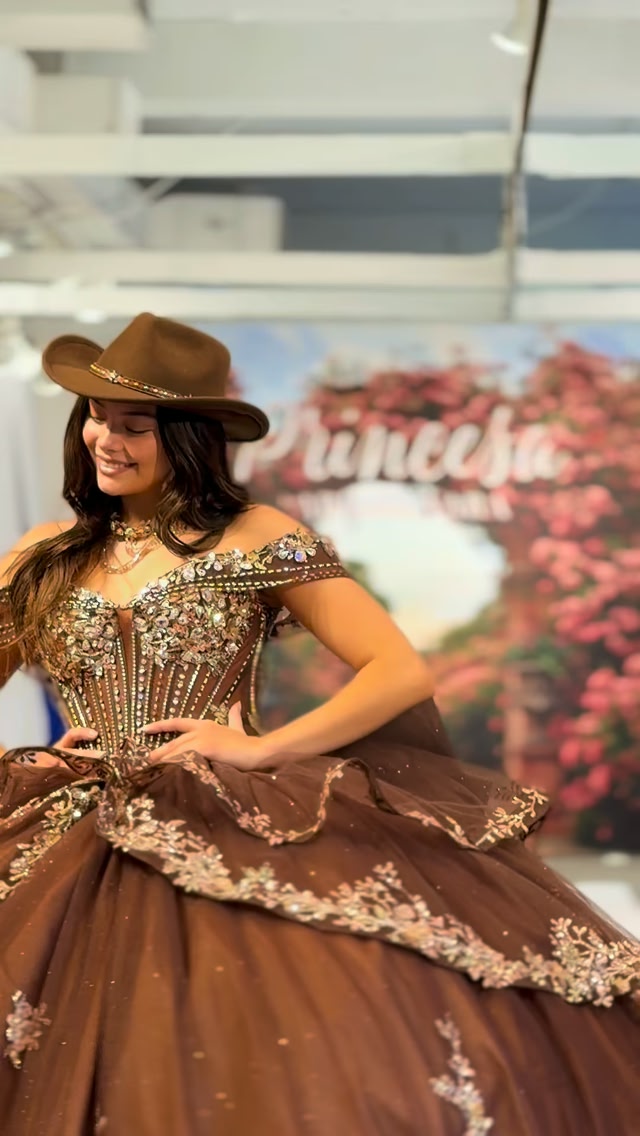 quince brown dress Spring '27 trend alert: Chocolate is officially IN. ✨🪞🤎🍫, Princesa • Quinceañera Dresses , #explore #quince #michigan #brown #quinceañera | Princess Paradise lined Model is 56 Cotton Blended The Boyfriend Shirt - Hire Period:8 Days