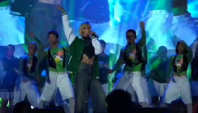 ILLC All-Star Crew and Ms. Michelle Dee performs Reyna live on the ASP ...