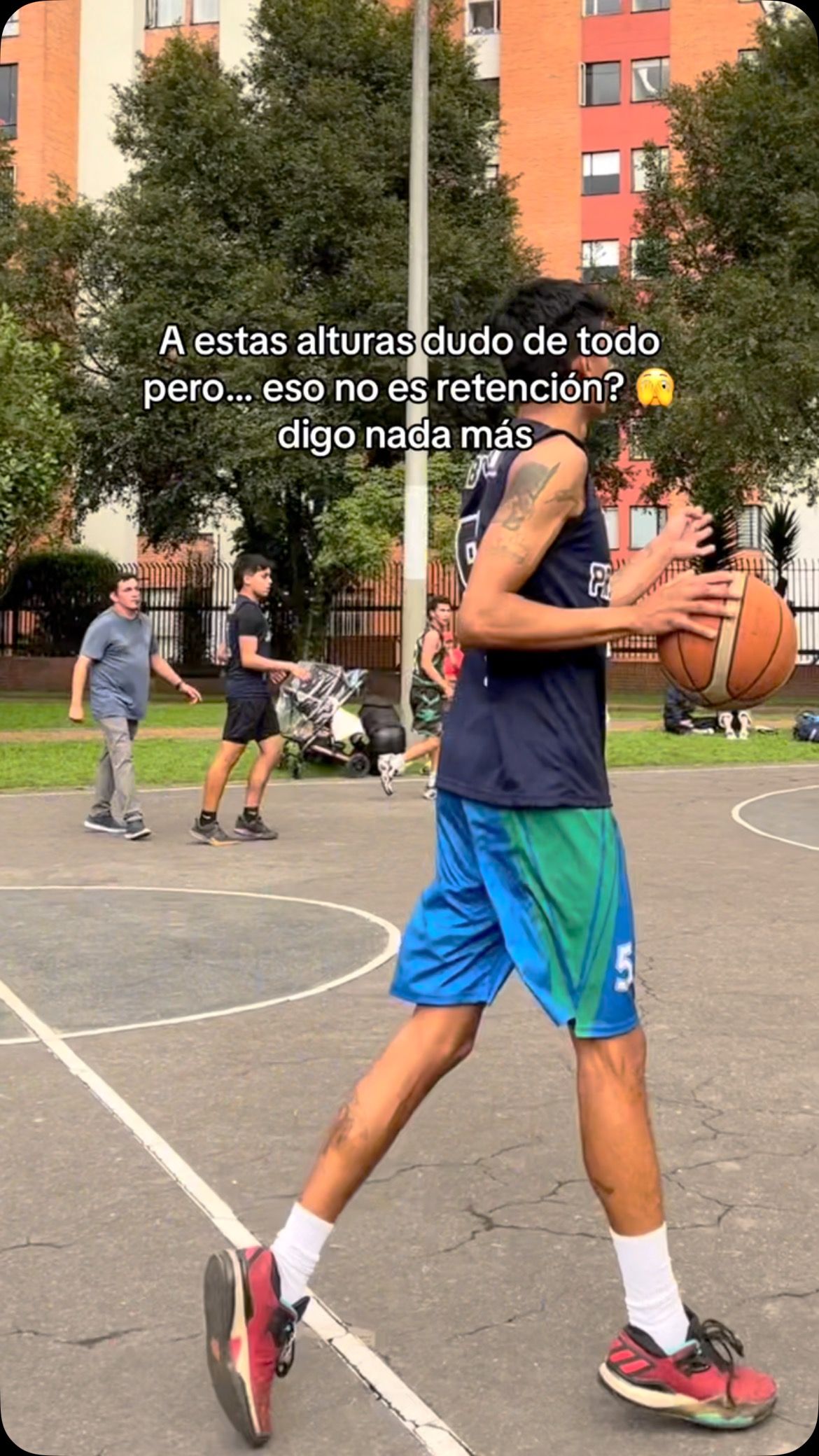 Está como raro 🥲 | John Ramos - BW