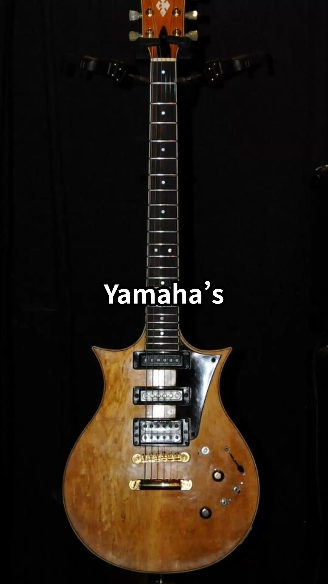 Yamaha Made THIS Guitar in the 70s?! #guitarshorts #yamaha