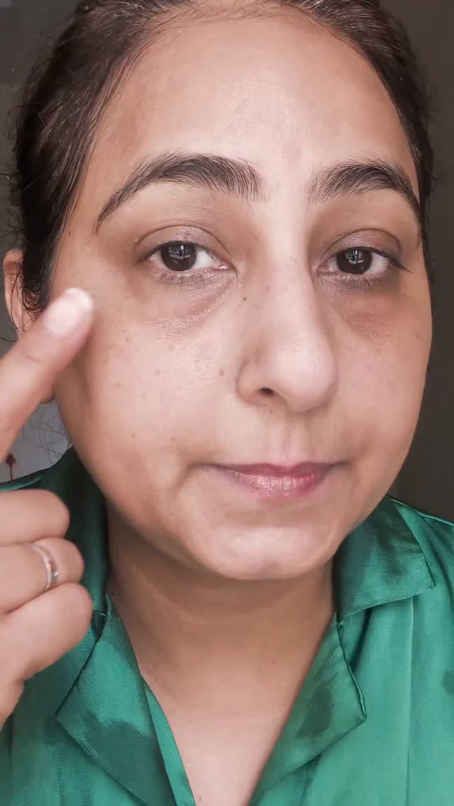 glutathione acne scars Comment Below for the link 🔗 scars, dark spots & fine lines? ✨ Give your skin a vitamin boost! Arencia Vitamin Booster Shot combines Vitamin C + to help fade Hydraderm Microneedle TOSOWOONG Glutathione Serum with Size:18 grams