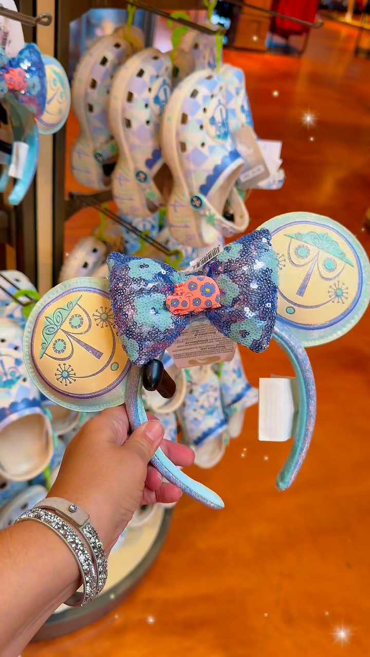 It's a small world collection comes to Walt Disney World store