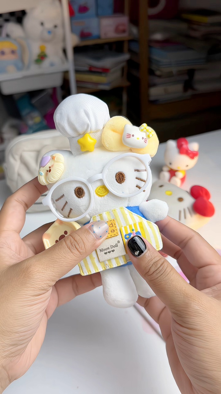 Hello kitty unboxing | Raìna | Facebook