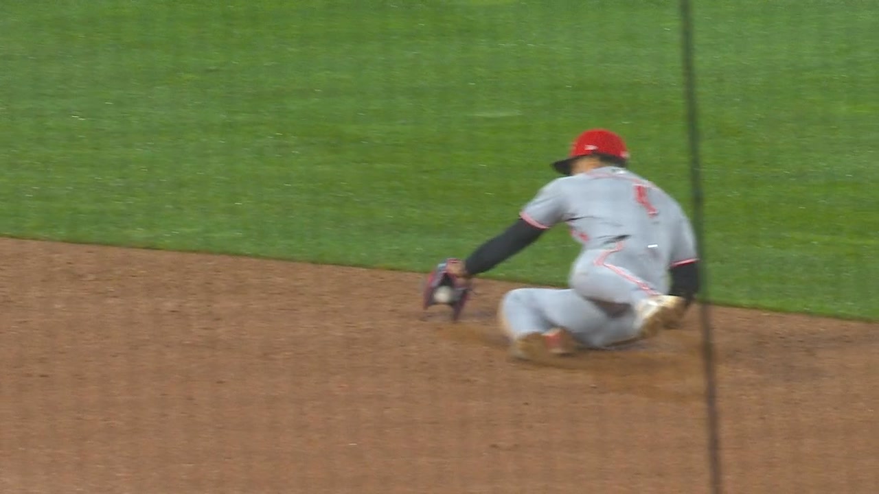 What a play, Espi! | Cincinnati Reds | Facebook