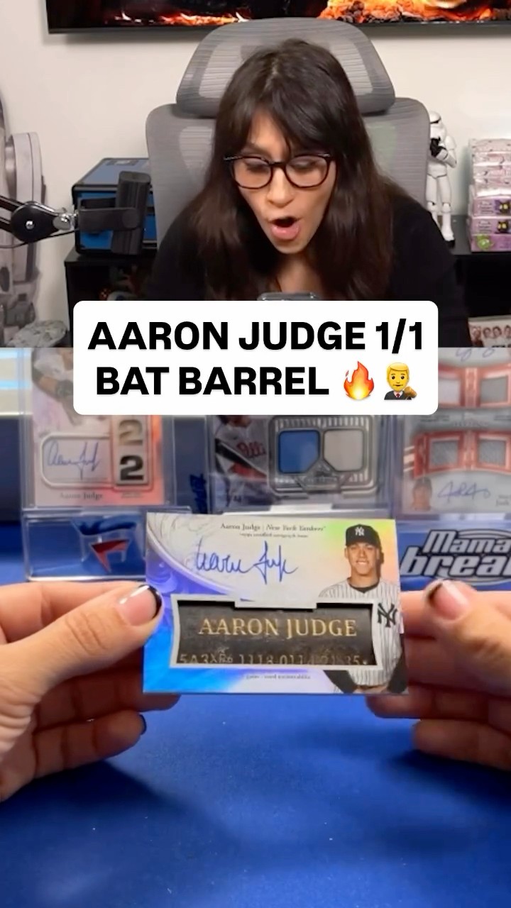 aaron owns a rare baseball card 2024 Topps Pre-owned Judge  Discounted Paparazzi Jewelry The card is an original from 1959 and it features Hank Aaron Hank Aaron In Action 1972