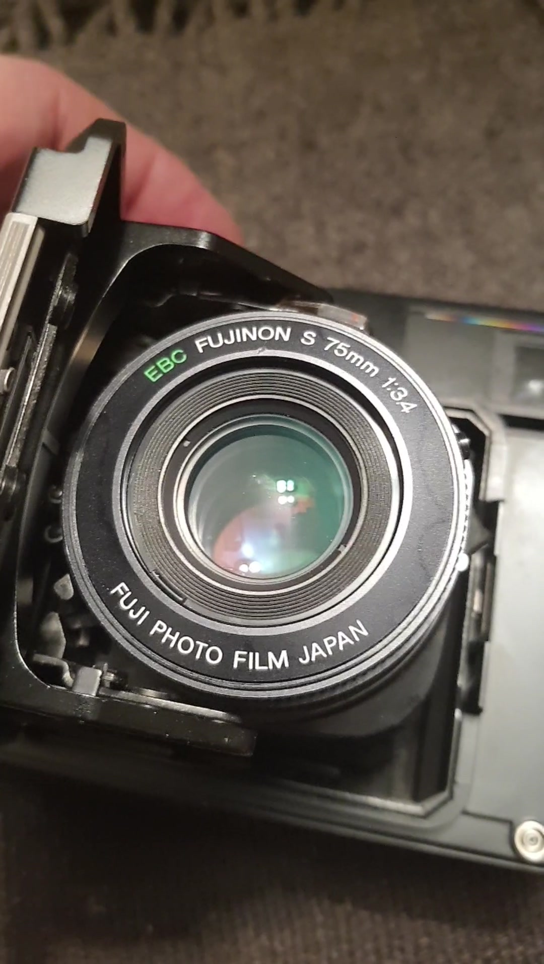 How to repair a stuck shutter on a Fuji GSW690III camera?