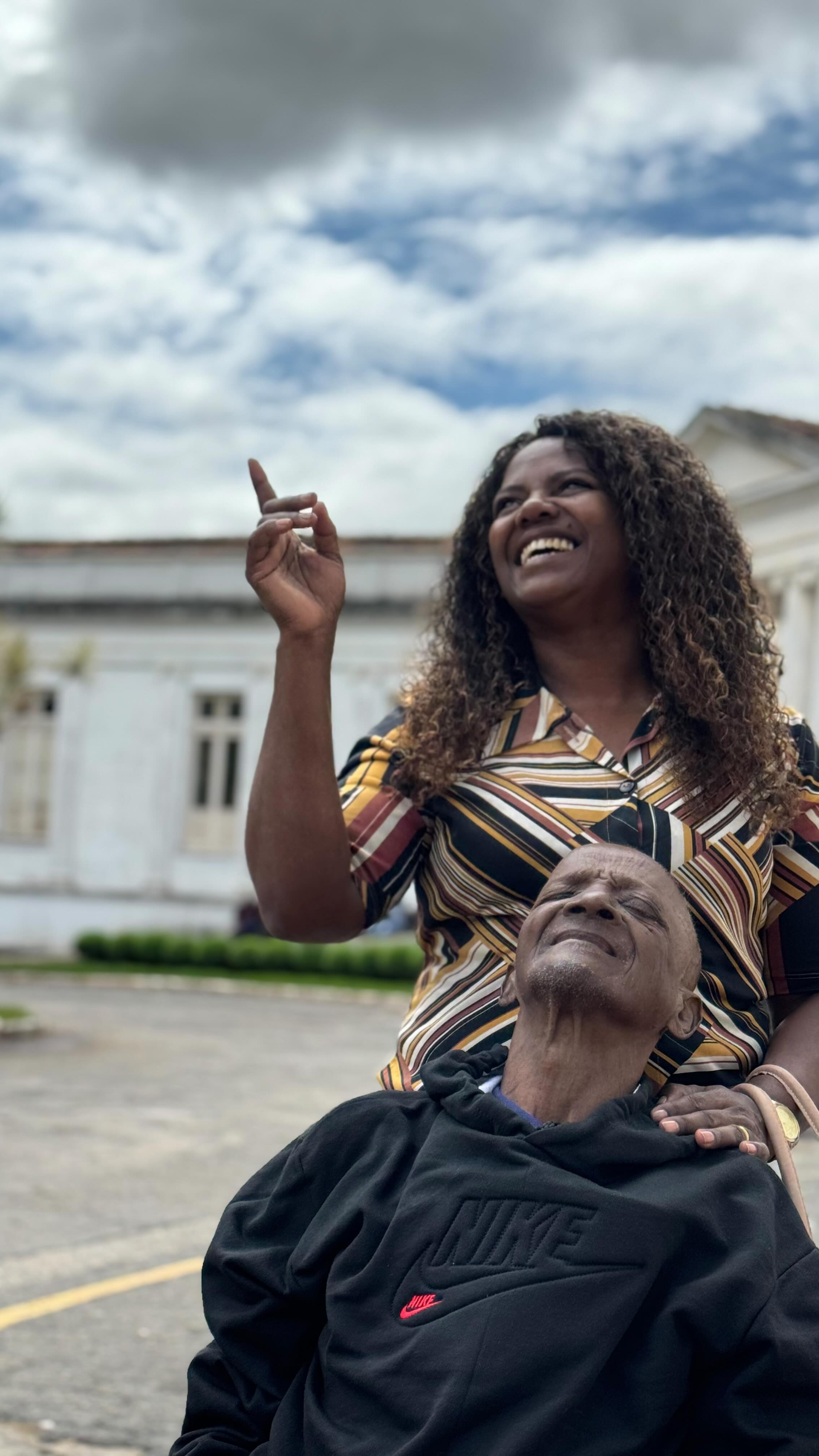 Gente receba um bom dia e uma palavra do @oracio_cardoso_ofc o # ...