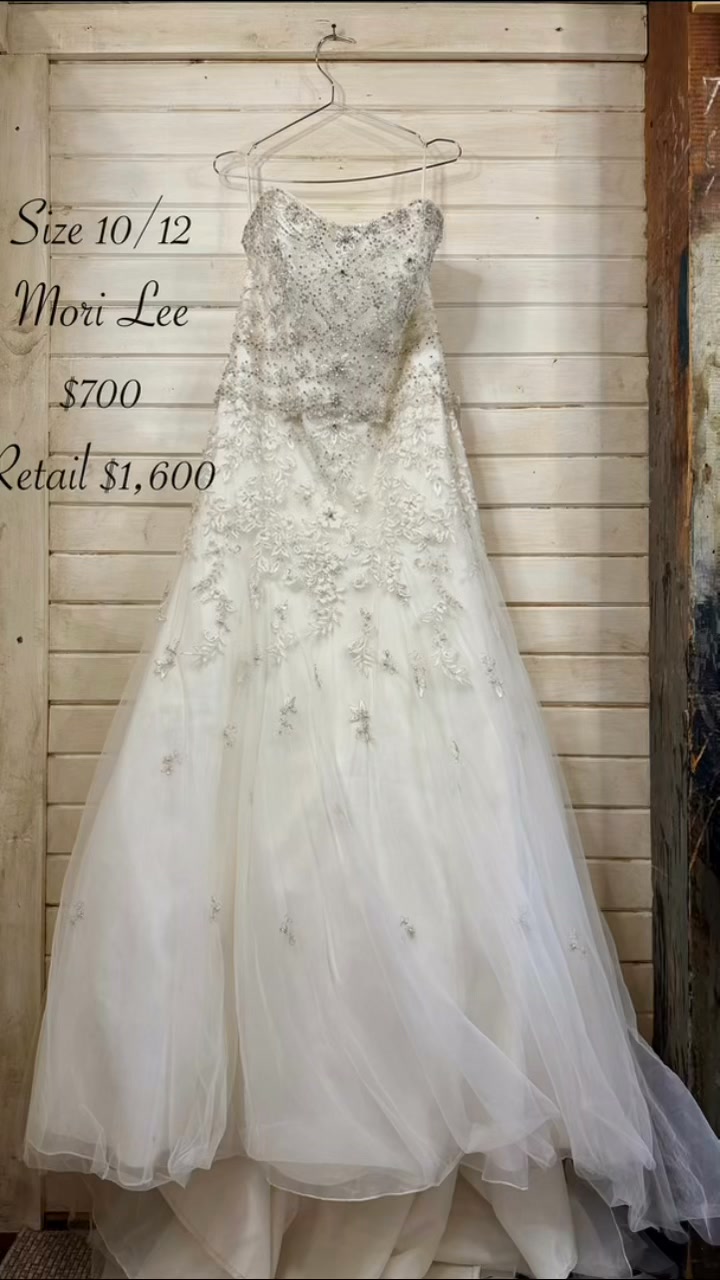 homecoming dresses wisconsin Wedding and just in! Make an appointment at www.thegoodstuffwi.com in Waterloo,Wi. Dresses for every size and budget, Preloved,new, and vintage. #weddingdress #bridetobe BestProm