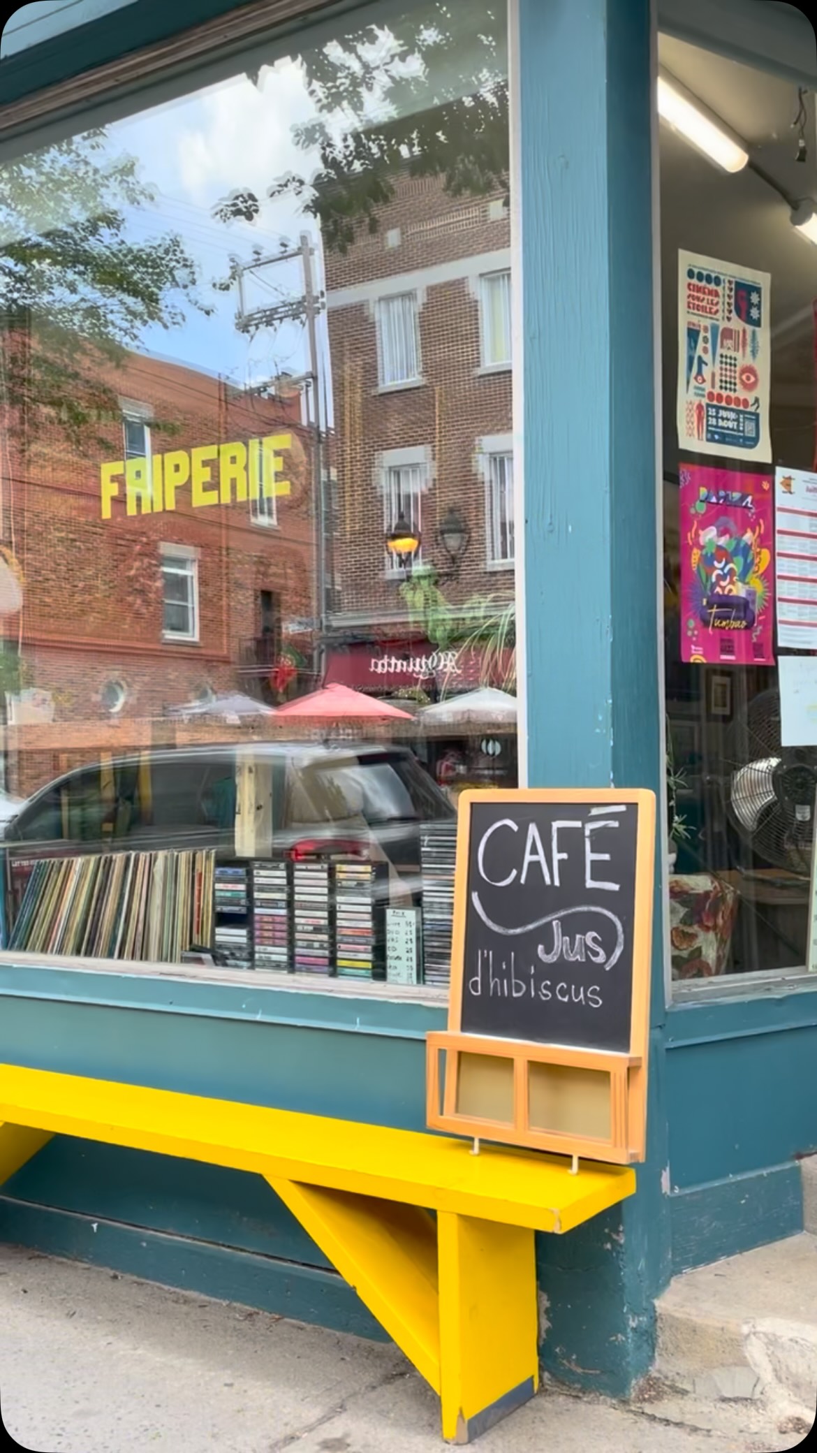 La Chiffonnière Friperie et Brocante | Montreal QC