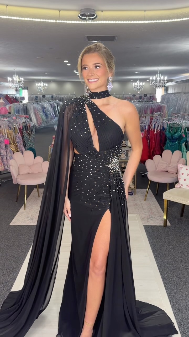 formal dresses paducah ky Look at this BEAUTIFUL new piece from Jovani 🖤✨, The drama. The detail. The elegance. We’re obsessed., Size 2 MENS MA