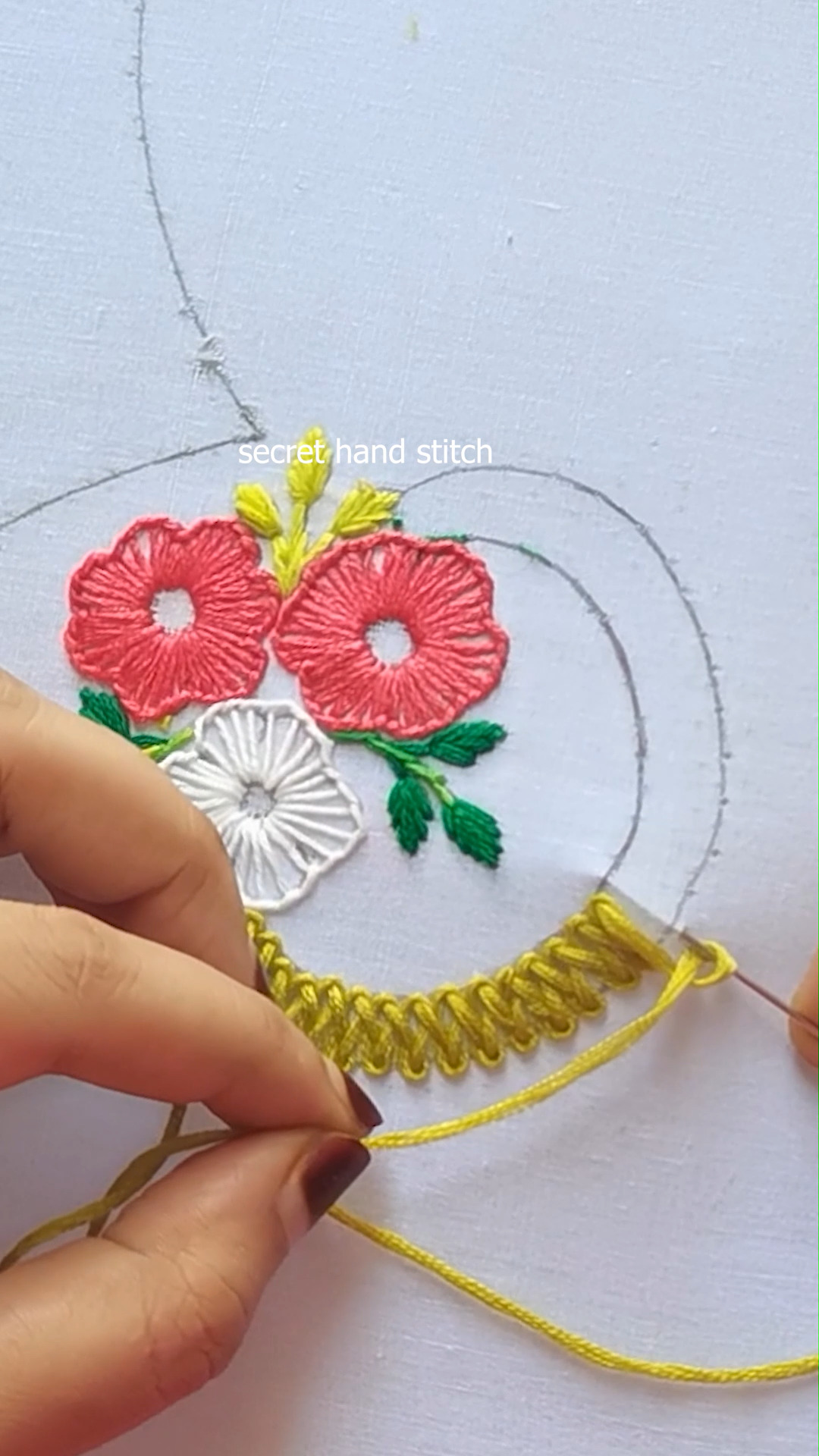 hand stitch dress design Lovely Floral Embroidery Tutorial by Secret Anthropologie Pilcro Puff-Sleeve Denim Fabric_Silk The color of the US SIZE:US12 Hand embroidered dress