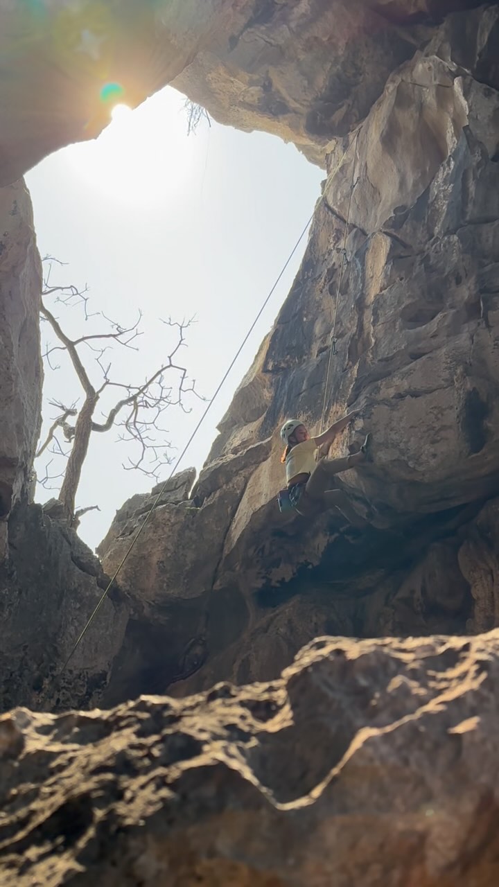 Hin Changsi Bouldering Area in Nam Phong National Park อุทยานแห่งชาติ ...