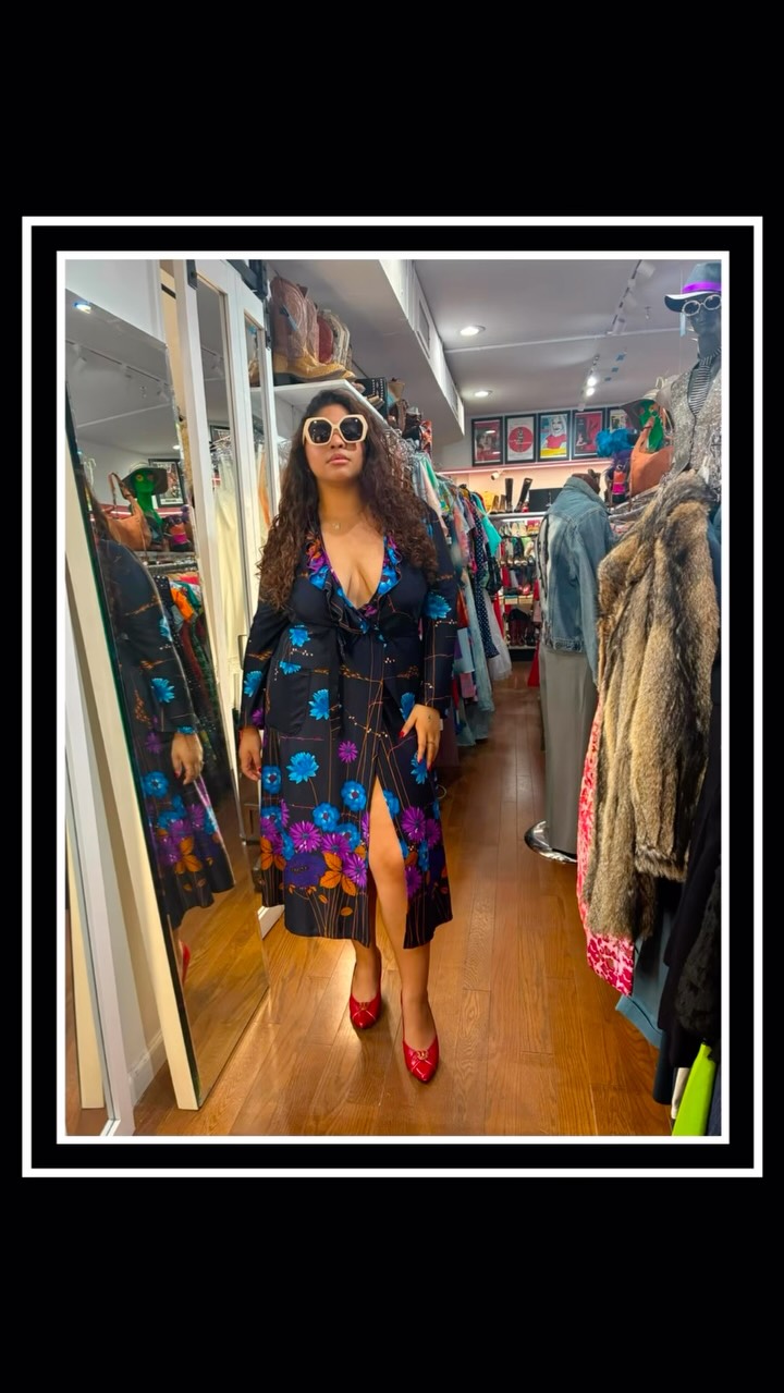 online shopping vintage dresses Arrivals At Hamlets Vintage , Visit Us 💙, 161 West 4th St Nyc Ny 10014 , (One Block Away From Our Previous Location) , Gift Certificate & For This Pieces Are Also Discount clothing store chain Length:56