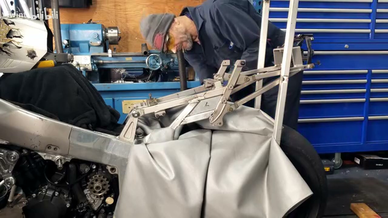 Project ZX7 X Ninja_Kawasaki Restomod: Chasing the Impossible 200