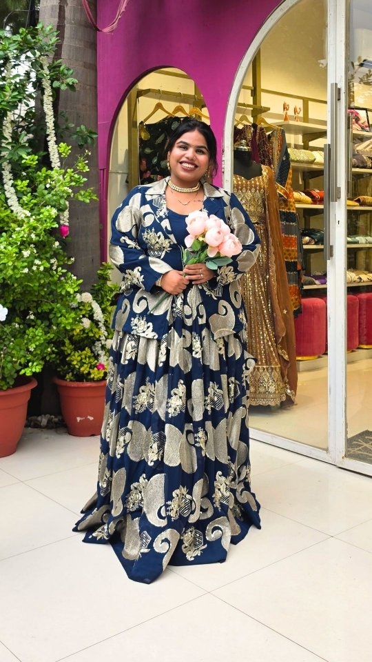 indian wedding dresses for fat ladies 𝗔 𝗗𝗮𝘆 𝗮𝘀 𝗮 𝗣𝗹𝘂𝘀 𝗦𝗶𝘇𝗲 𝗪𝗲𝗱𝗱𝗶𝗻𝗴 𝗣𝗹𝗮𝗻𝗻𝗲𝗿 💍✨, ., Calls? Done., Venue visits? Done., chaos? Handled., Looking fabulous while doing it? Obviously. 😌, ., 𝗢𝘂𝘁𝗳𝗶𝘁 𝗶𝗻 𝗙𝗿𝗮𝗺𝗲 Serenity | Bikaner | Radha new bestseller-cocktail