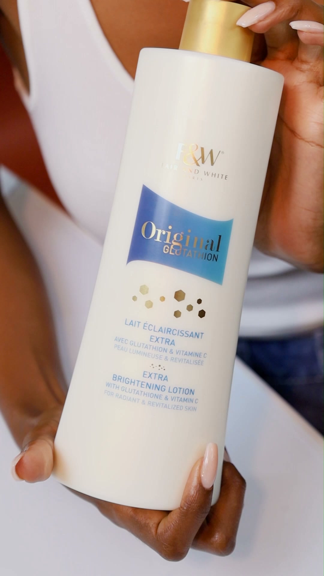 glutathion douala https://wa.me/237683353637 ORIGINAL + EXCLUSIVE 🤍 Two ranges, one mission: caring for your skin and bringing out its natural-looking radiance. ✨ Discover skinca Glutathione Capsules | 500mg