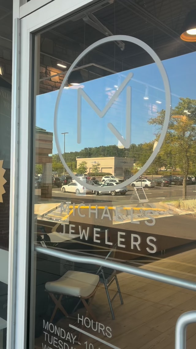 It's Jules Estate Buyers last day in our Langhorne store! They