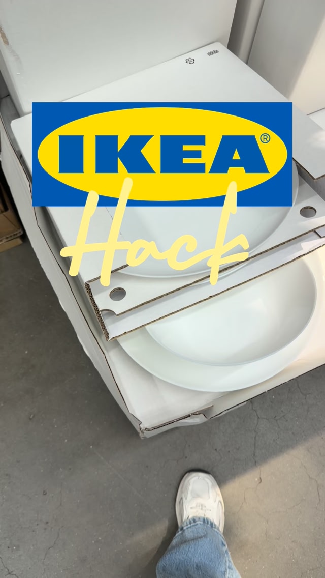 Aus zwei IKEA-Teilen wird einfach mal etwas ganz Neues., Ich habe die OFTAST Schüssel für 0,50 € und den FLAMSIG Pizzateller für 3,99 € mit Heißkleber zusammengeklebt – und schon hatte ich meinen