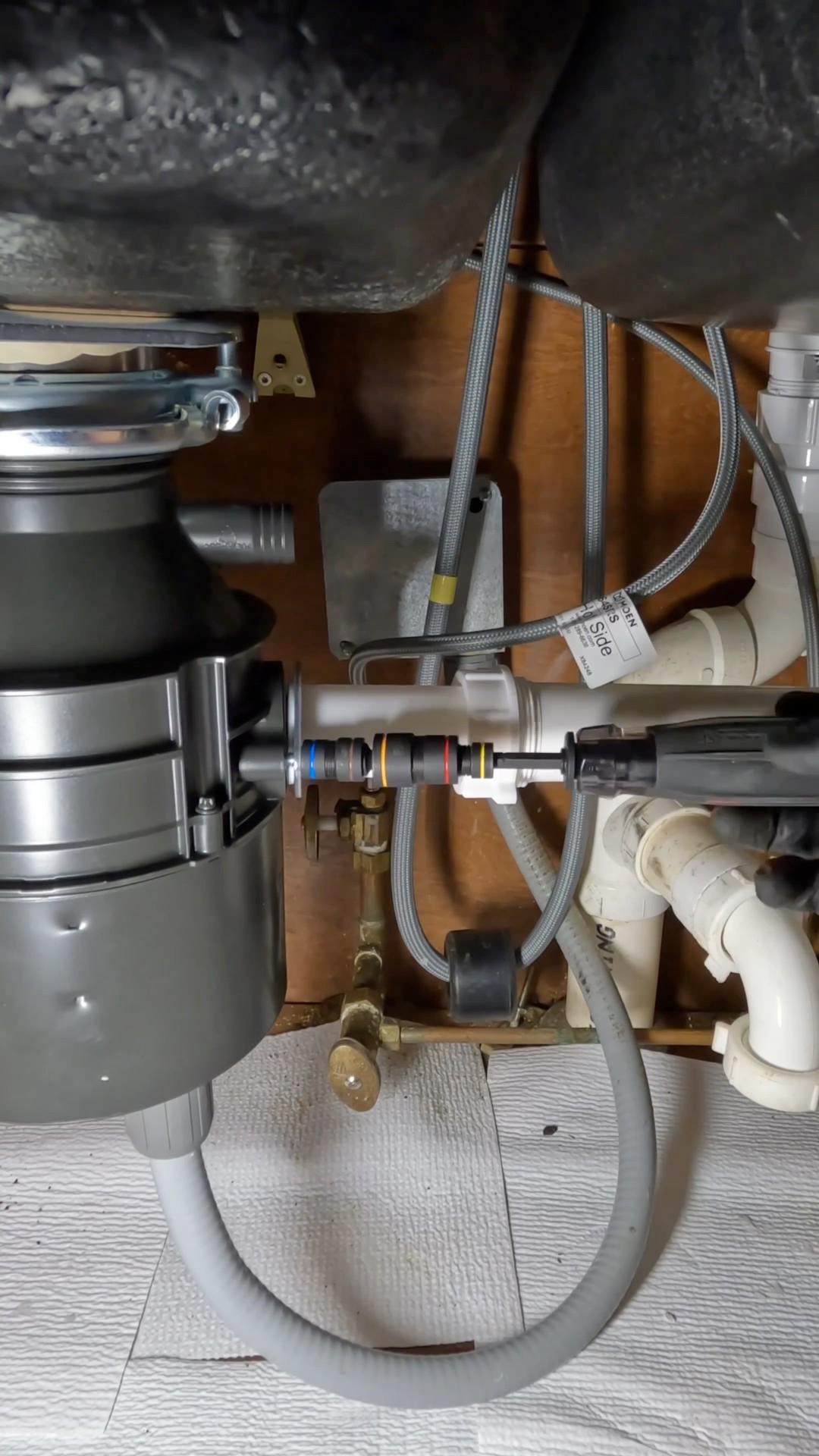 Repiping a kitchen sink drain 💦 Replacing this garbage disposal and ...
