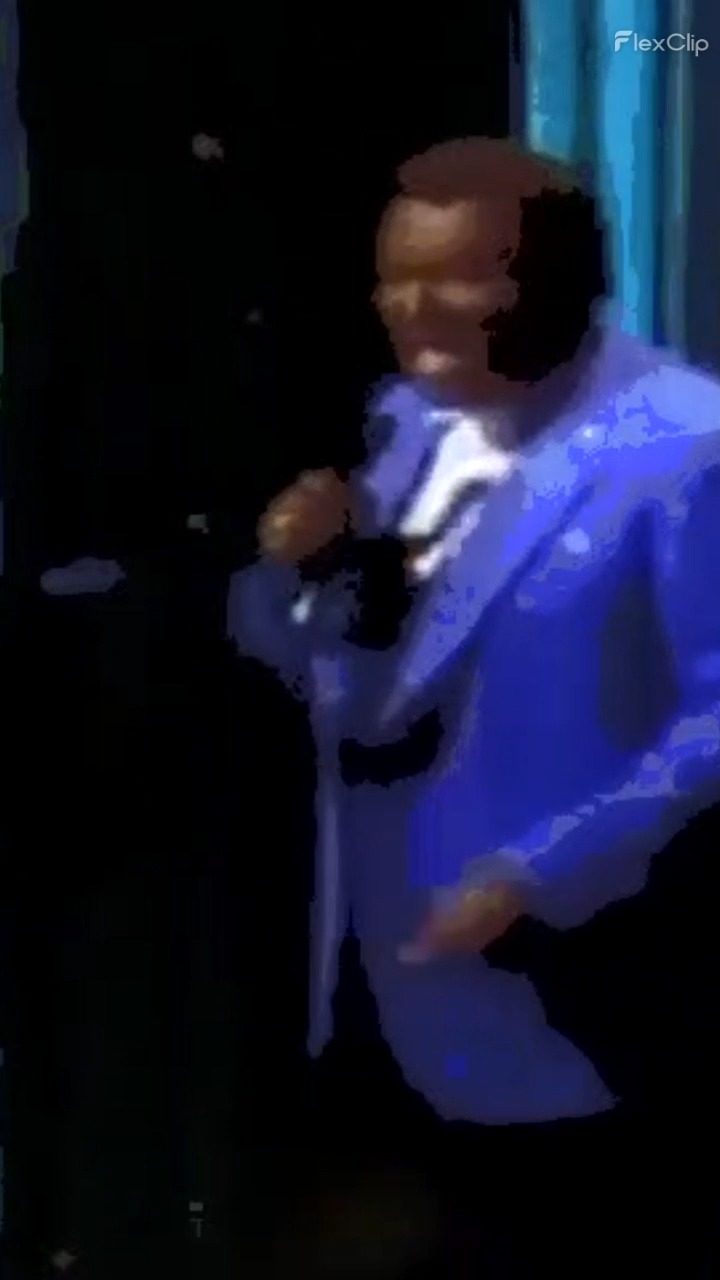 Luther Vandross singing some of Marvin Gaye's 