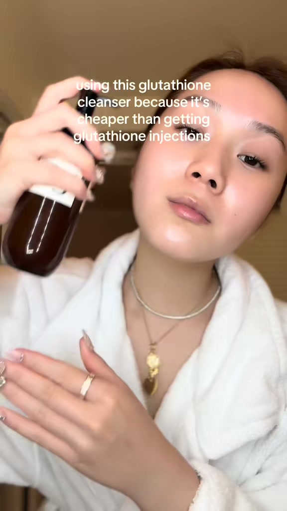 glutathione injections kpop idols get injections, i use glutathione cleanser 🫧🙌🏻☺️ #skincaretips #acne #numbuzin #koreanskincare #kbeauty #antiaging # glutathione #cleansers A powerful antioxidant for ترطيب وتفتيح 2 Size:138ML