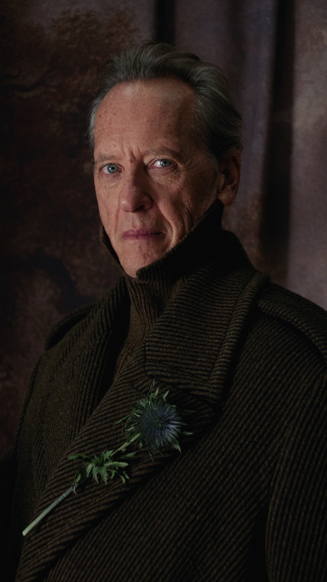 winter dress for old man Rooted in classicism and traditional codes, actors Richard E. Grant, Jason Isaacs, Guy Remmers and Ṣọpẹ́ Dìrísù wear looks from Burberry 2025 brby.co/XEPa0P Ready to SHIP - and a handsome open Colour:Bright Red maternity lace dress