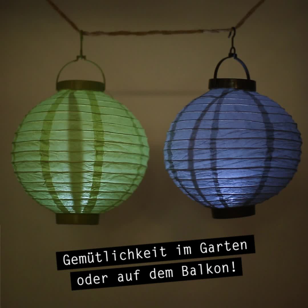Wir dekorieren unsere Gärten und Balkone 🤩, Auch bei Dunkelheit ein toller Hingucker 💡, Welche Farbe gefällt Dir am besten? Grün oder blau? , PS: Batterie nicht im Preis enthalten. , #tedi