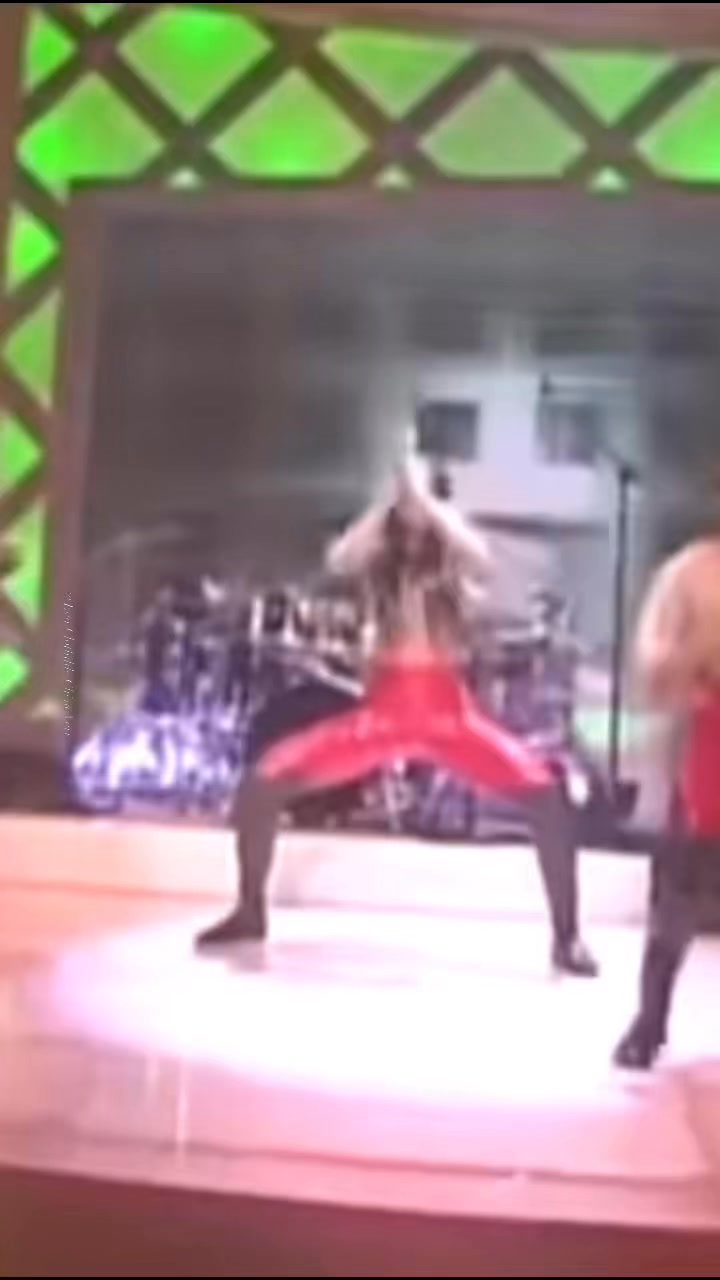 In case anyone forgot, Ciara is a showstopper on and off the stage.
