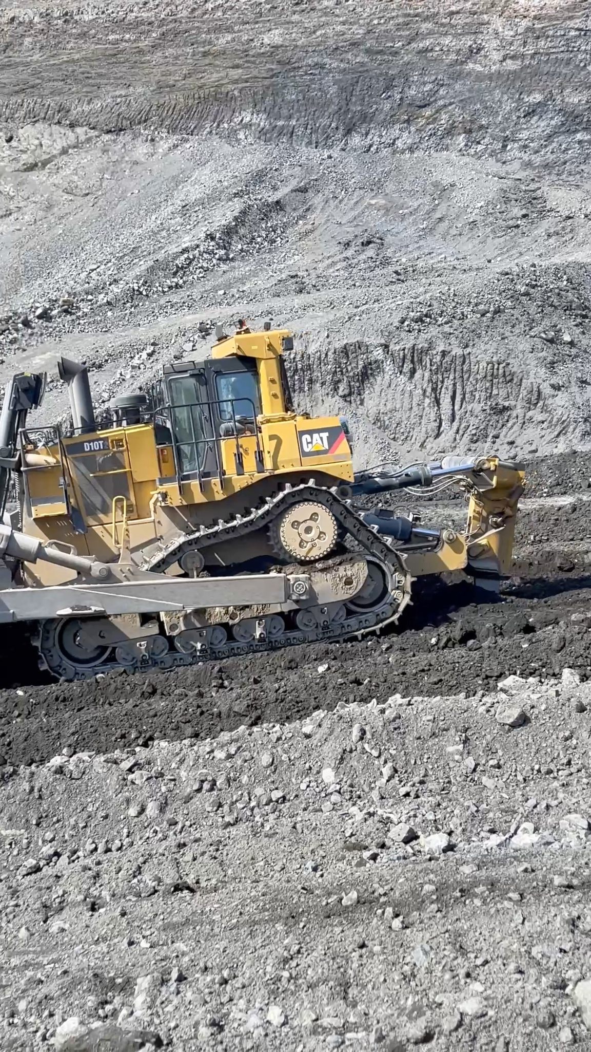 Hitachi ZX490 loading rock at a quarry in Iceland.
