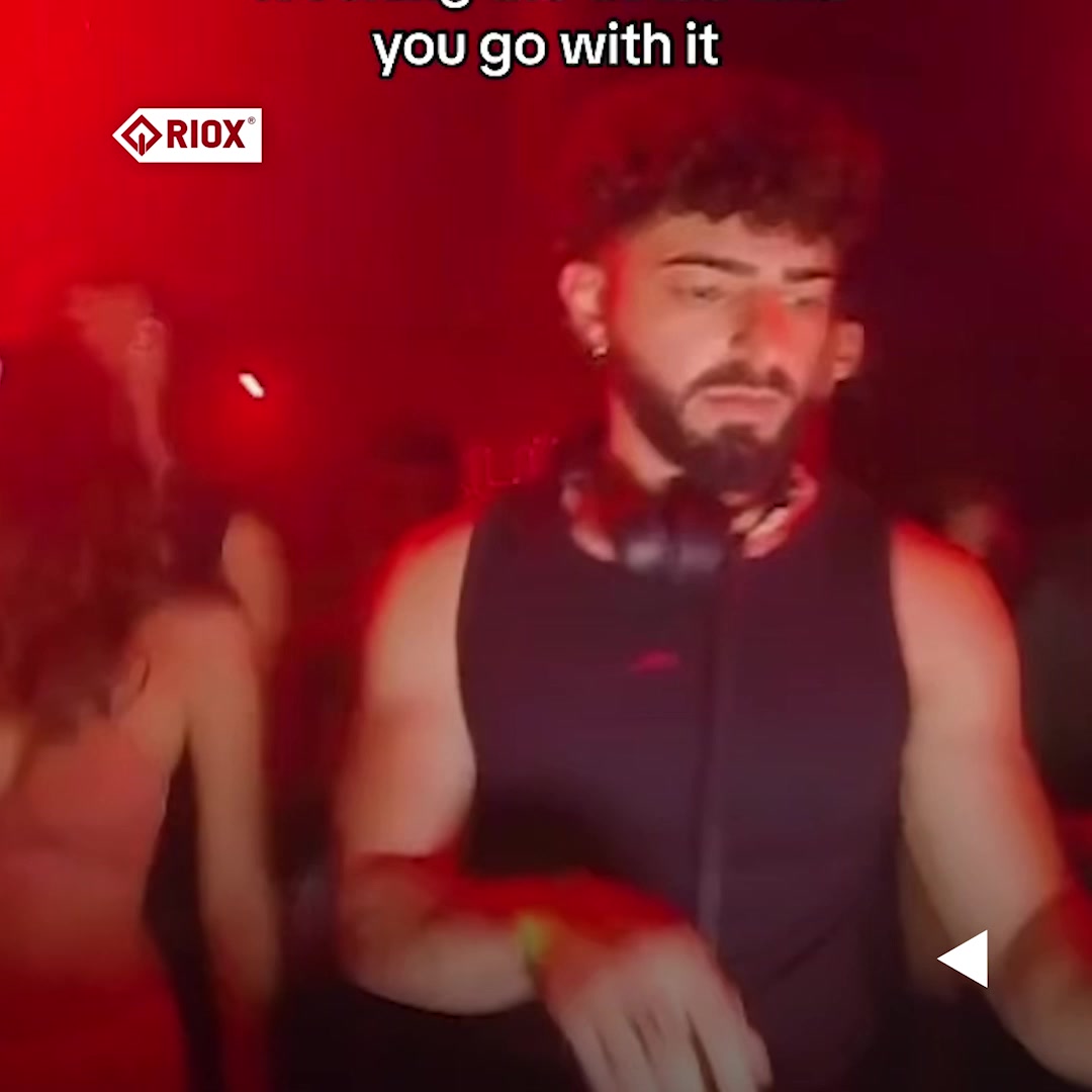 Khi anh DJ để người lạ chơi nhạc cùng 🔥🔥 | RioX | Facebook