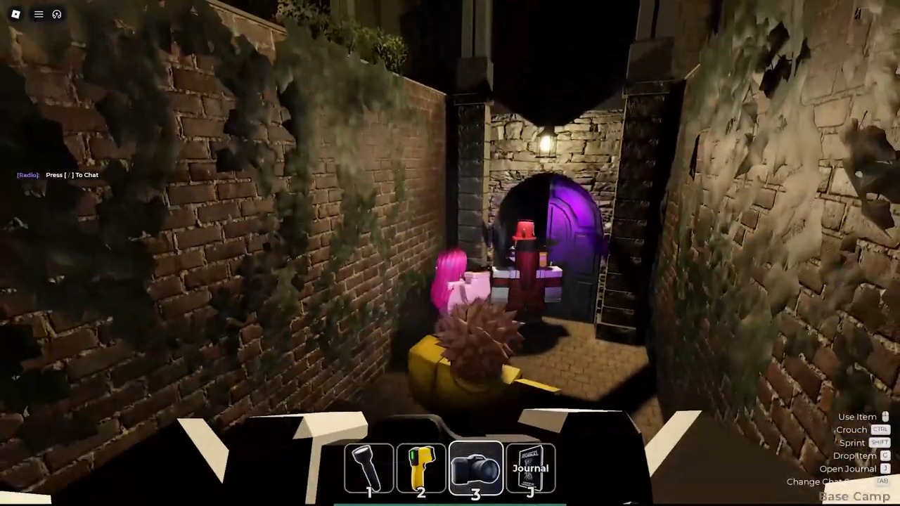 Adopted By a CHAINSAW MAN FAMILY in Roblox Strongest Battlegrounds