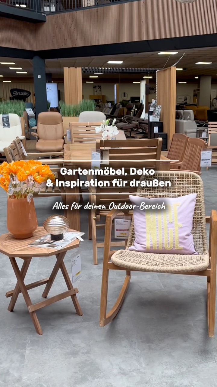 Bei uns findet ihr unter anderem alles für euren Outdoor-Bereich!🏡✨, Ob Loungemöbel, Tische & Stühle, Schaukelstühle oder passende Accessoires