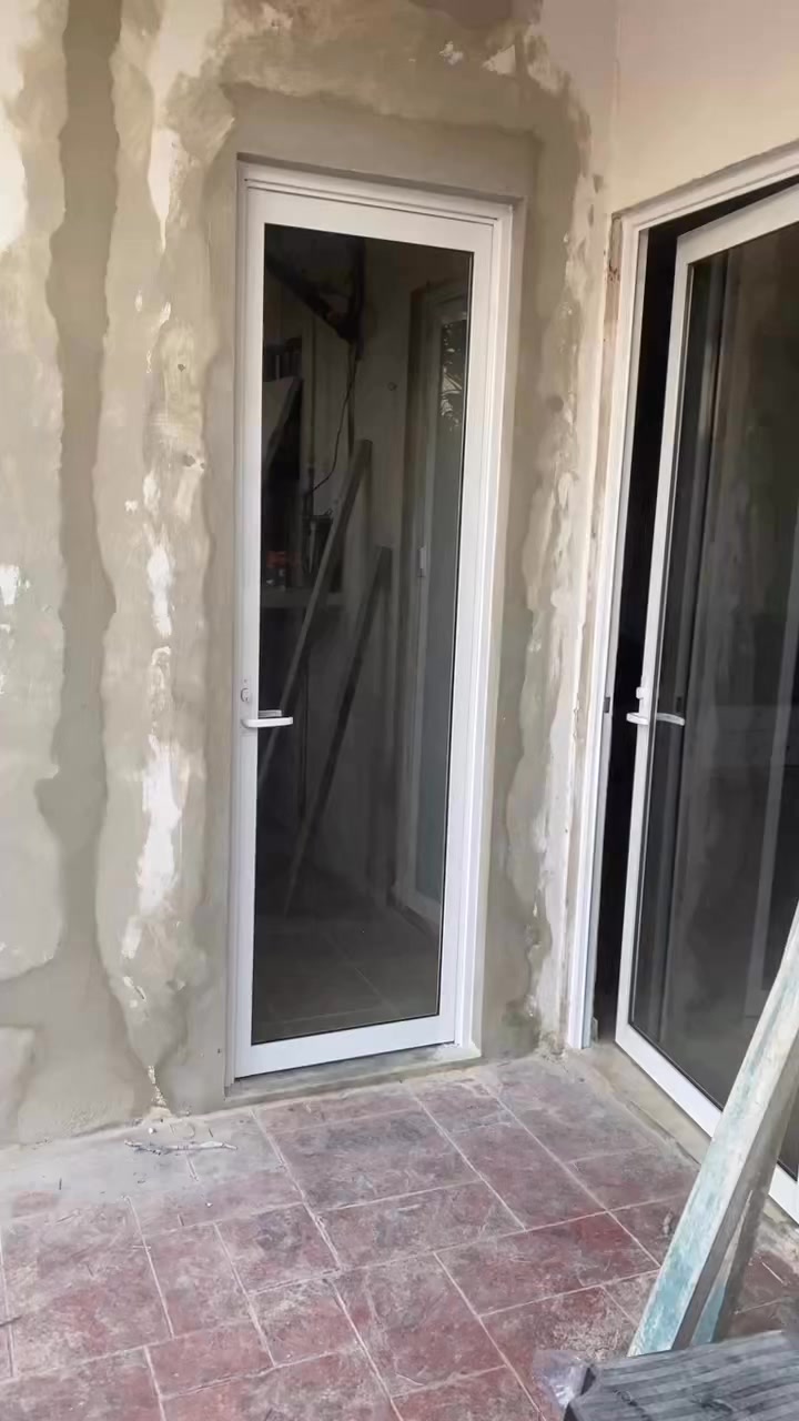 #INSTALACION de #ventanas de #aluminio color champagne linea 3💪🏻👍🏻👌🏻 # ...