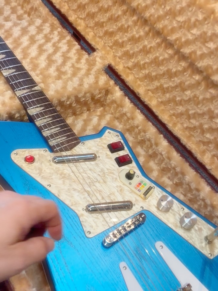 DiPinto Guitars on Reels