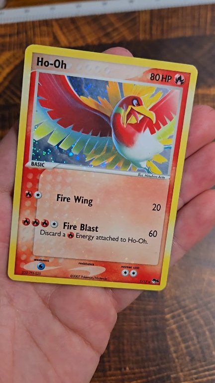 Cards with holo bleeds are so much cooler! #Pokemon
