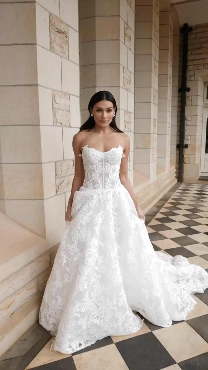 Luxurious couture meets comfort at Designer Loft Bridal ✨ Brides can enjoy high-quality fabrics and designs that ensure comfort all day. #CoutureBridalGowns #ComfortableBrides #DesignerLoftNYC 