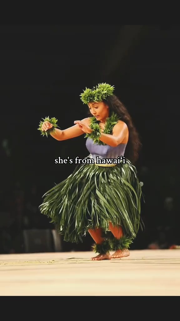 POV: She's from Hawaii🌺 📽️: @zx.starr_0 #hawaii #100Hawaii