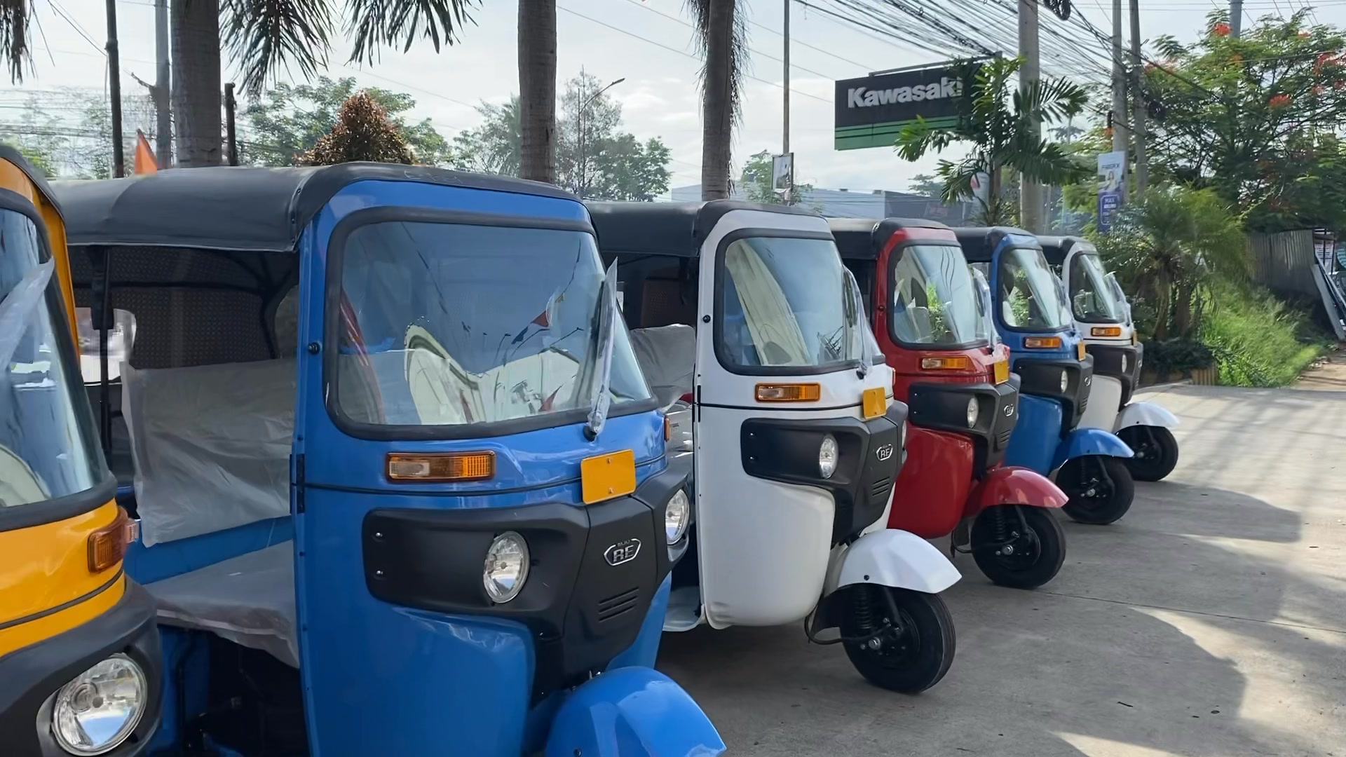 ⚡️Ang #1 Three-Wheeler, BAJAJ!!! 🔥Get one for only 1,888 promo down! 👌 ...