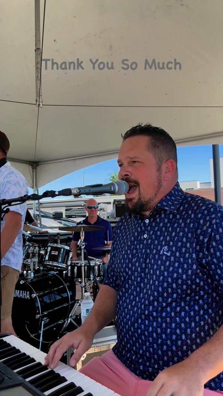 Ryan singing “Thank You So Much” live at Crawfish Cookoff in Luling • 4 ...